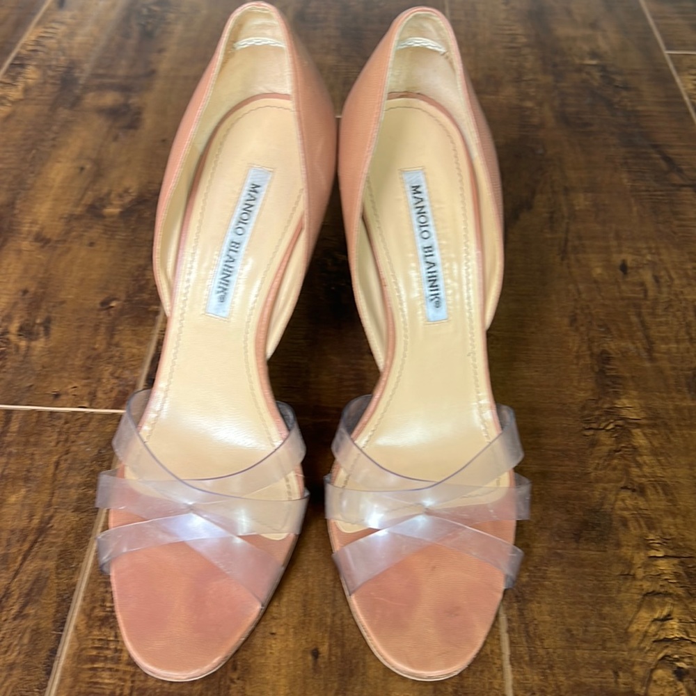 Size 38 Manolo Blahnik d’orsay pump. Nude leather w/ lucite cross straps at toe